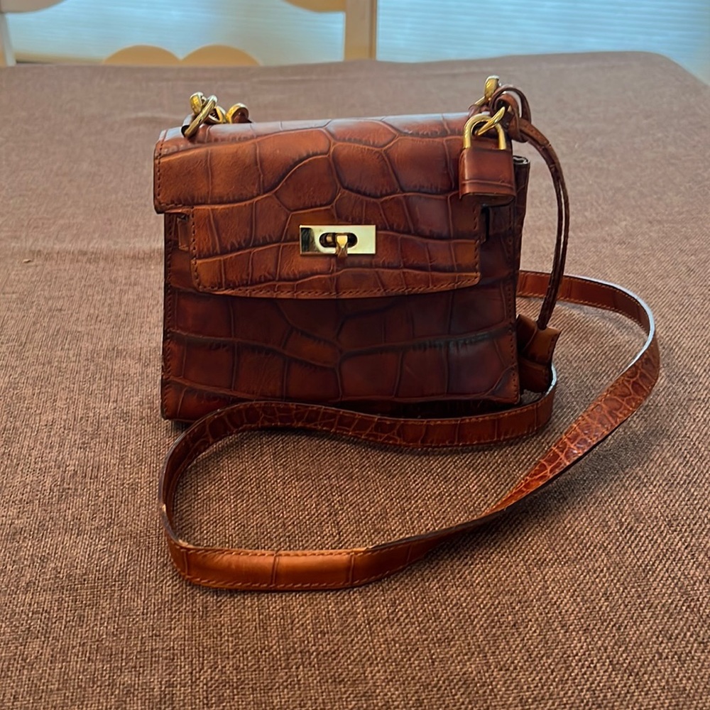 Henri Bendel messenger bag